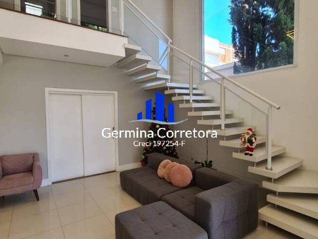 #GE942 - Casa para Venda em Santana de Parnaíba - SP